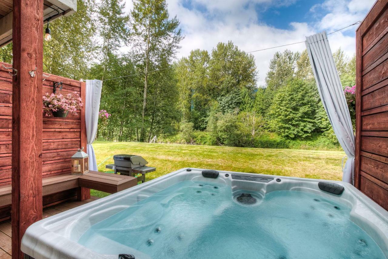Moon River Suites #5 North Bend Buitenkant foto