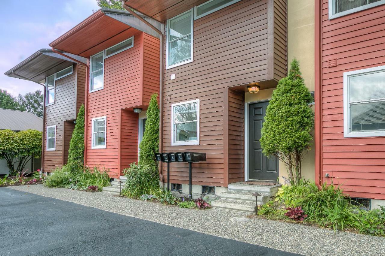 Moon River Suites #5 North Bend Buitenkant foto
